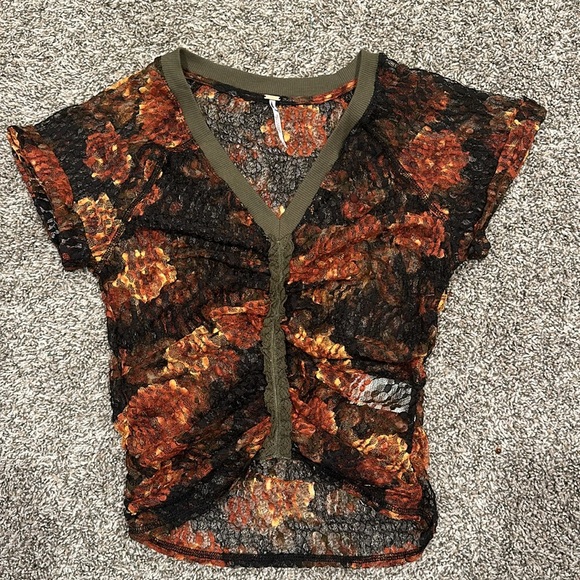 Free People! Salona Lace Cropped Top NWOT! - Picture 3 of 5